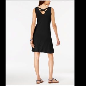 Petite Small Cross-back Sleeveless Swing Dress
